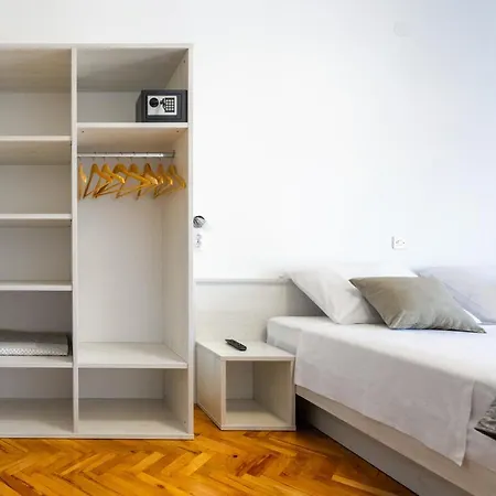 Luksa - Zf Hvar Apartment *