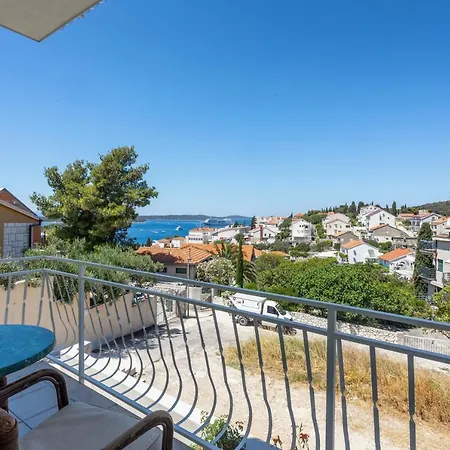 Luksa - Zf Hvar Apartment