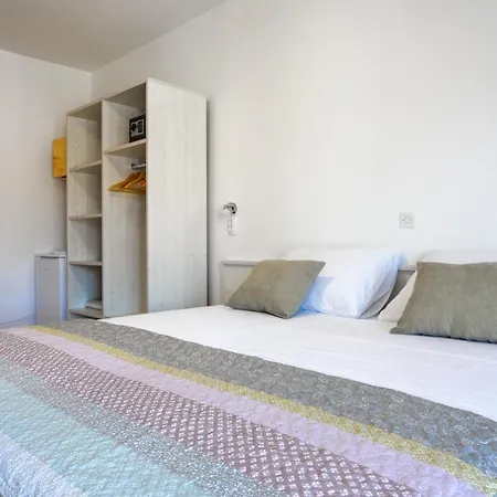 Luksa - Zf Hvar Apartment