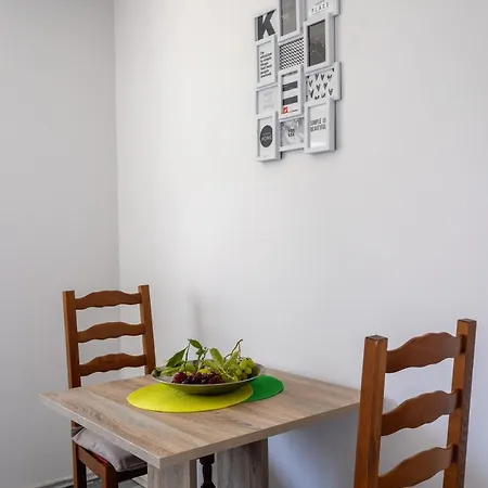 Luksa - Zf Hvar Apartmán *